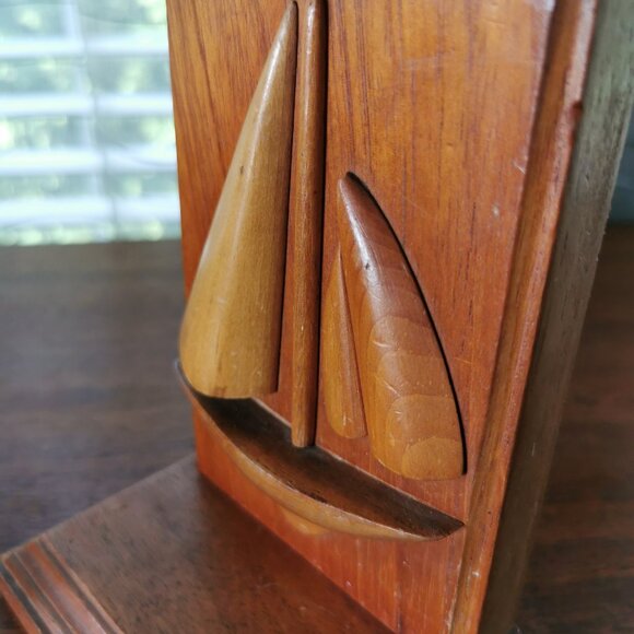 Hand Carved Wooden Nautical Bookends, VTG Wood Intarsia Sailboat and Lighthouse - Picture 6 of 12